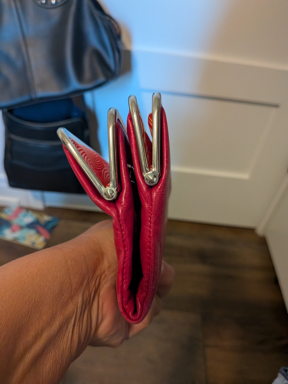 HOBO Hot Pink Kiss-Lock Clutch - Picture 13 of 13
